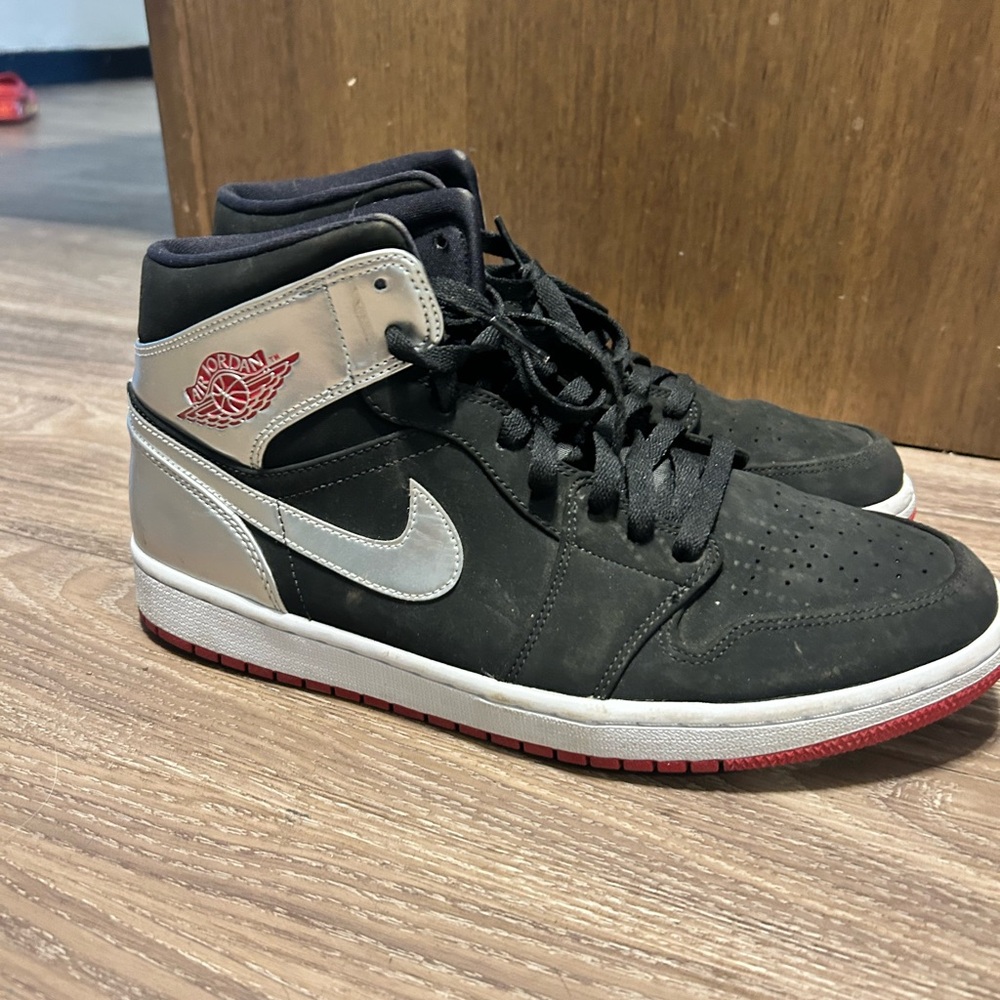 Men’s Air Jordan 1 Mid Johnny Kilroy